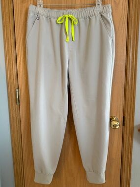 FIGS EUC Zamora Jogger Light Beige Neon Drawstring Scrub Pants Women’s Size L